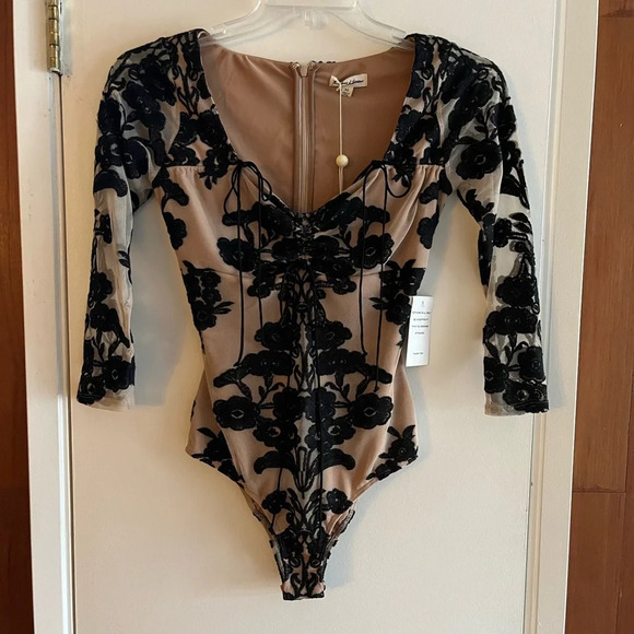 Free People Temecula Long Sleeve Bodysuit For Love & Lemons - Picture 2 of 10